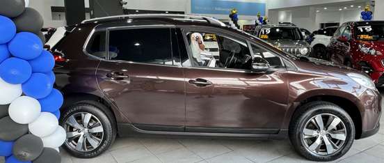 PEUGEOT-2008-2017