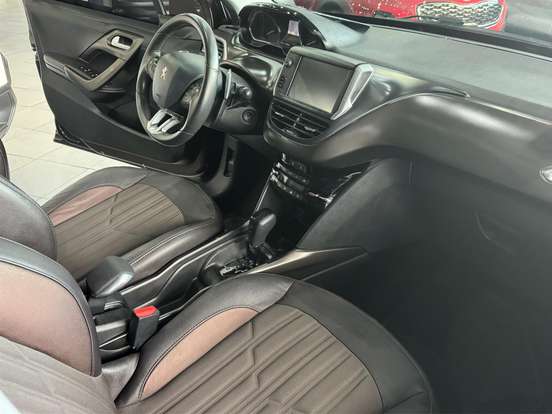 PEUGEOT-2008-1.6 16V FLEX GRIFFE 4P AUTOMÁTICO PEUGEOT-2008-2017