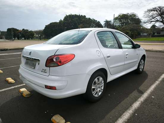 PEUGEOT-207-2014
