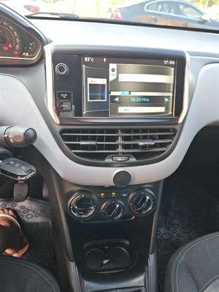 PEUGEOT-208-2014