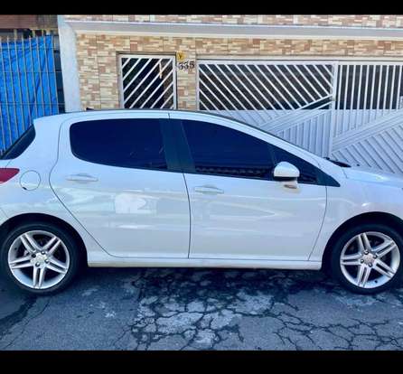 PEUGEOT-308-2012