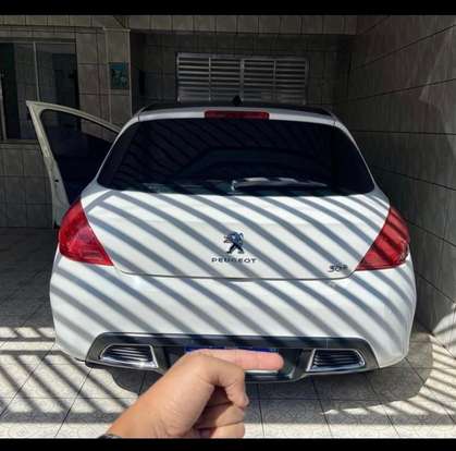 PEUGEOT-308-2012