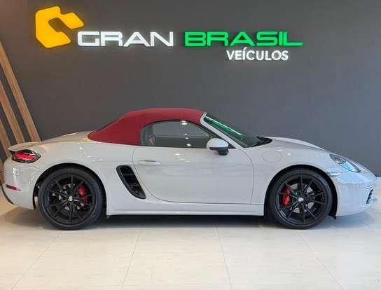 PORSCHE-718-2024