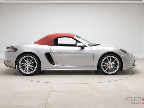 PORSCHE-718-2.0 16V H4 GASOLINA BOXSTER PDK PORSCHE-718-2024