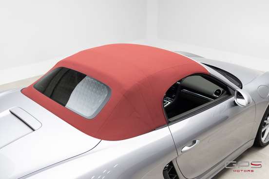 PORSCHE-718-2024
