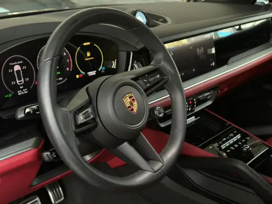 PORSCHE-CAYENNE-2024