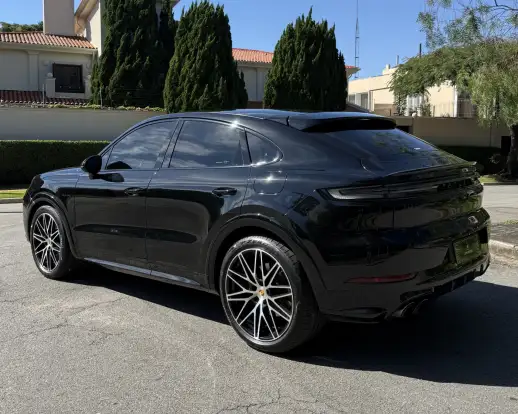 PORSCHE-CAYENNE-2024