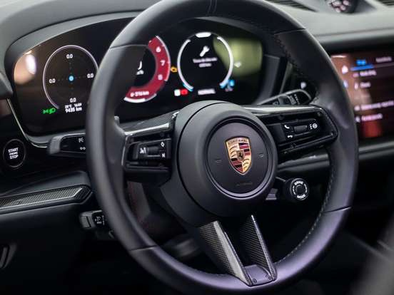 PORSCHE-CAYENNE-2025