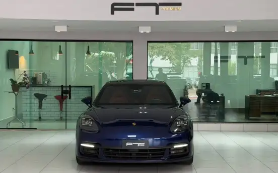 PORSCHE-PANAMERA-2019