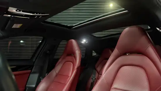 PORSCHE-PANAMERA-2019