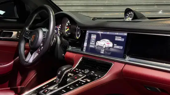 PORSCHE-PANAMERA-2019