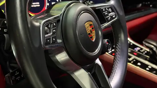 PORSCHE-PANAMERA-2019