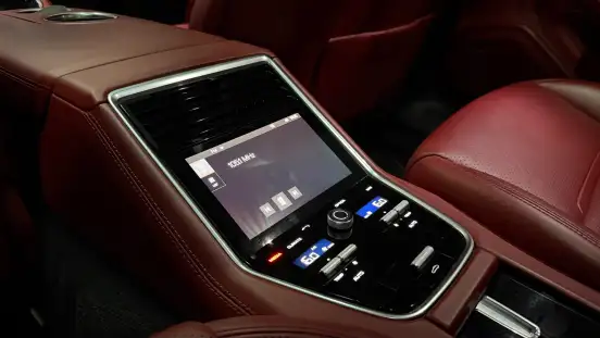 PORSCHE-PANAMERA-2019