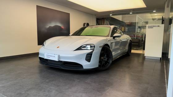 PORSCHE TAYCAN GTS ELÉTRICO