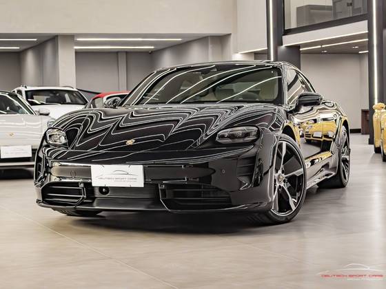 PORSCHE TAYCAN TURBO ELÉTRICO