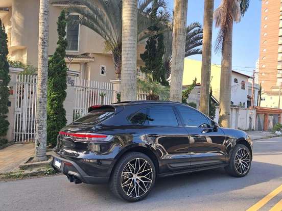 PORSCHE-MACAN-2023