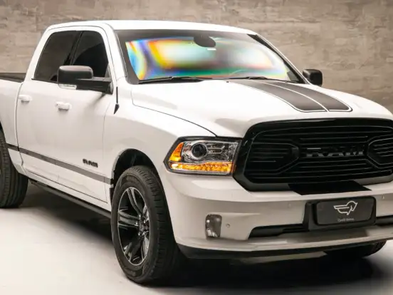 RAM-CLASSIC-5.7 V8 GASOLINA LARAMIE CD 4X4 AUTOMÁTICO RAM-CLASSIC-2022
