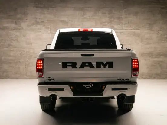 RAM-CLASSIC-5.7 V8 GASOLINA LARAMIE CD 4X4 AUTOMÁTICO RAM-CLASSIC-2022