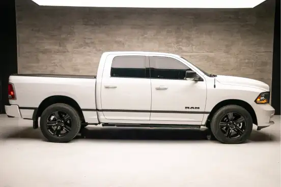 RAM-CLASSIC-5.7 V8 GASOLINA LARAMIE CD 4X4 AUTOMÁTICO RAM-CLASSIC-2022