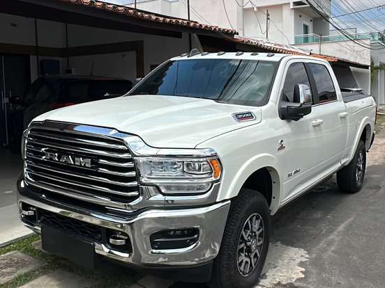 RAM-3500-6.7 I6 TURBO DIESEL LIMITED LONGHORN CD 4X4 AUTOMÁTICO RAM-3500-2023