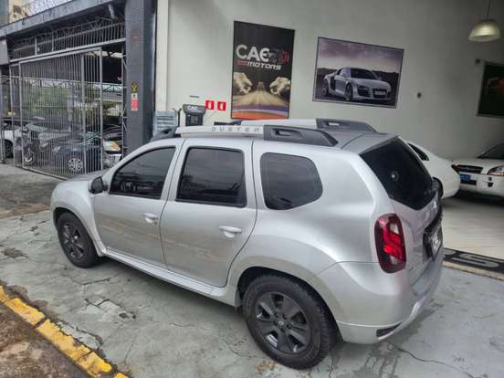 RENAULT-DUSTER-2016