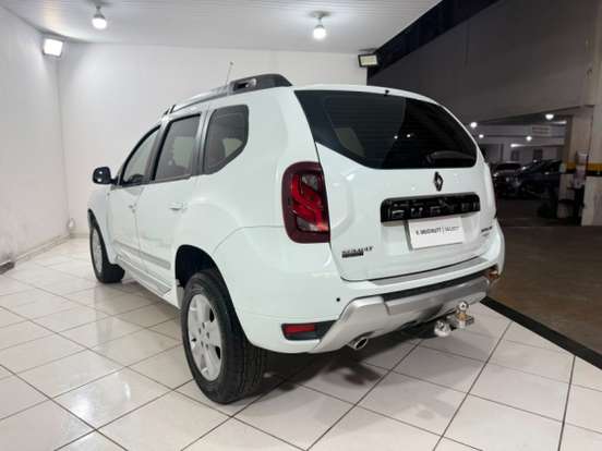 RENAULT-DUSTER-2015