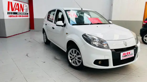 RENAULT SANDERO 1.0 EXPRESSION 16V FLEX 4P MANUAL