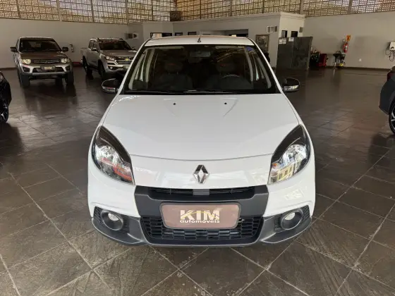RENAULT SANDERO 1.6 GT LINE LIMITED FLEX 4P MANUAL