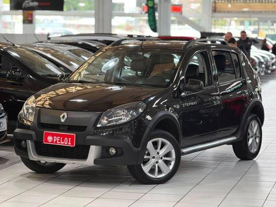 RENAULT SANDERO 1.6 STEPWAY 16V FLEX 4P AUTOMÁTICO