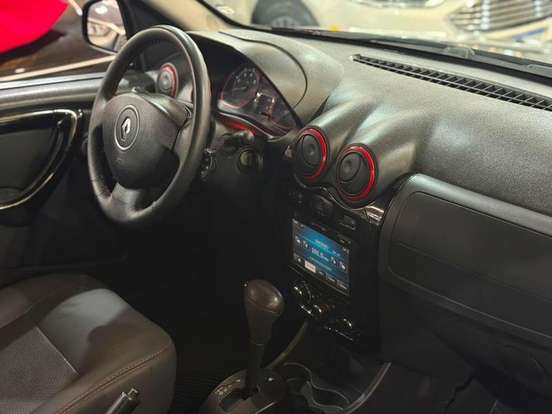 RENAULT-SANDERO-1.6 STEPWAY 16V FLEX 4P AUTOMÁTICO RENAULT-SANDERO-2014