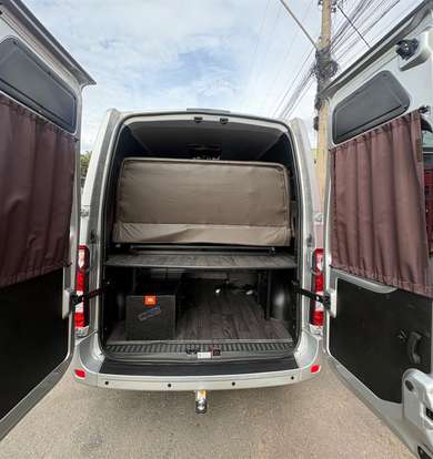 RENAULT-MASTER-2025