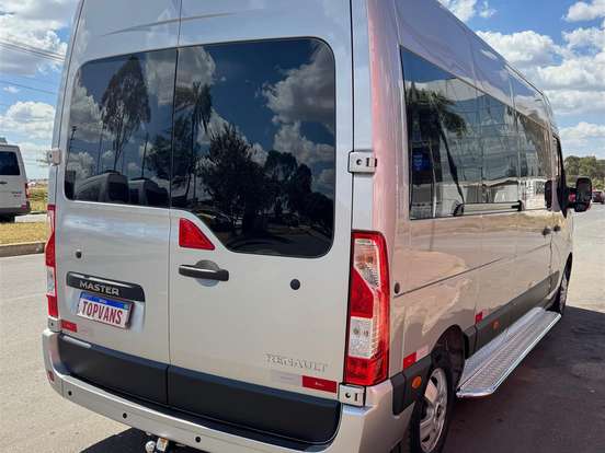 RENAULT-MASTER-2.3 DCI DIESEL MINIBUS EXECUTIVE 16L L3H2 3P MANUAL RENAULT-MASTER-2025