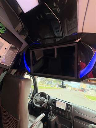 RENAULT-MASTER-2025