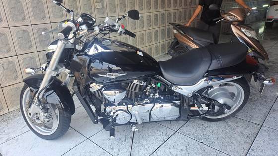 SUZUKI BOULEVARD M1500 
