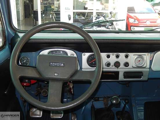 TOYOTA-BANDEIRANTE-3.7 BJ50LV 4X4 TETO RIGIDO DIESEL 2P MANUAL TOYOTA-BANDEIRANTE-1989