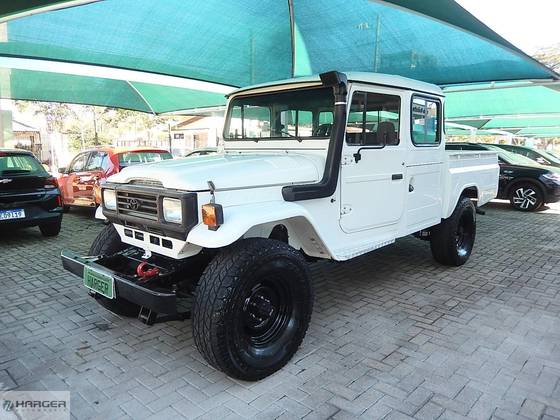 TOYOTA BANDEIRANTE 3.7 BJ55LP-2BL 4X4 CD DIESEL 2P MANUAL