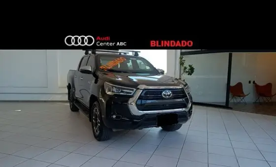 TOYOTA HILUX 2.8 D-4D TURBO DIESEL CD SRX 4X4 AUTOMÁTICO