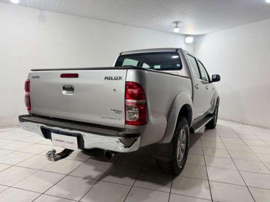 TOYOTA-HILUX-2.7 SR 4X2 CD 16V GASOLINA 4P AUTOMÁTICO TOYOTA-HILUX-2009