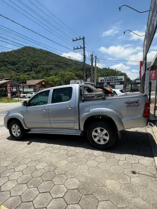 TOYOTA-HILUX-3.0 SR 4X4 CD 16V TURBO INTERCOOLER DIESEL 4P AUTOMÁTICO TOYOTA-HILUX-2015