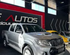 TOYOTA HILUX 3.0 SR 4X4 CD 16V TURBO INTERCOOLER DIESEL 4P AUTOMÁTICO TOYOTA HILUX 3.0 SR 4X4 CD 16V TURBO INTERCOOLER DIESEL 4P AUTOMÁTICO