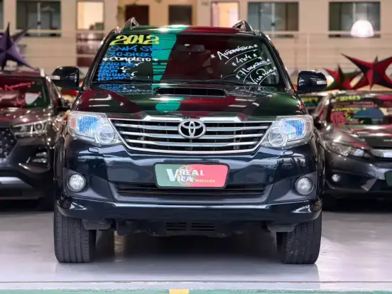 TOYOTA-HILUX SW4-2012