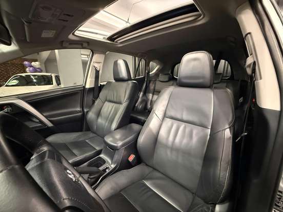 TOYOTA-RAV4-2014