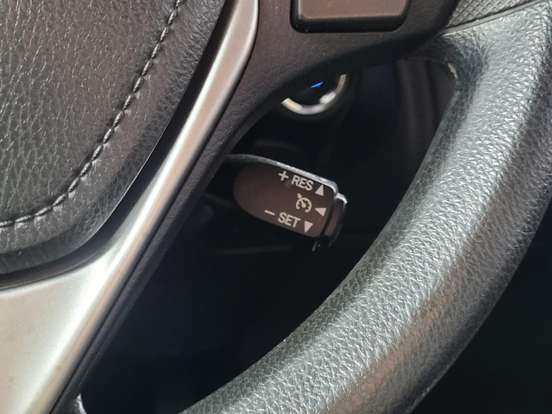 TOYOTA-YARIS-2018