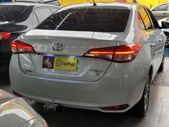 TOYOTA-YARIS-2023
