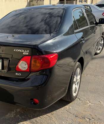 TOYOTA-COROLLA-2010