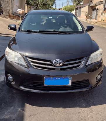 TOYOTA-COROLLA-2013