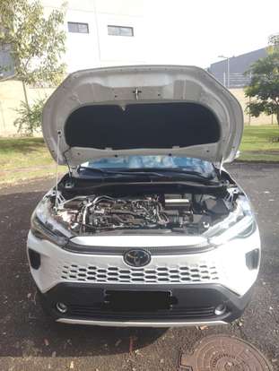 TOYOTA-COROLLA CROSS-2024