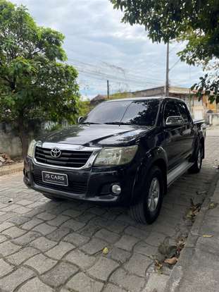 TOYOTA-HILUX-2.7 SRV 4X4 CD 16V FLEX 4P AUTOMÁTICO TOYOTA-HILUX-2013