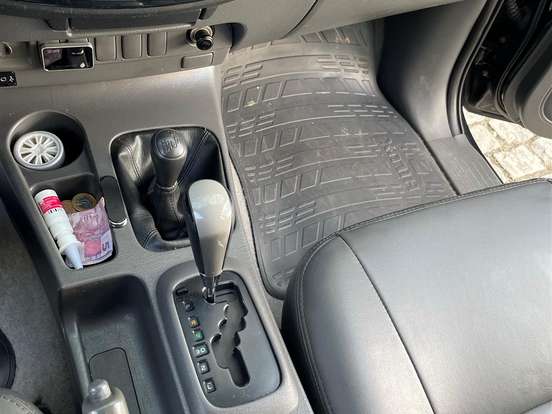 TOYOTA-HILUX-2.7 SRV 4X4 CD 16V FLEX 4P AUTOMÁTICO TOYOTA-HILUX-2013