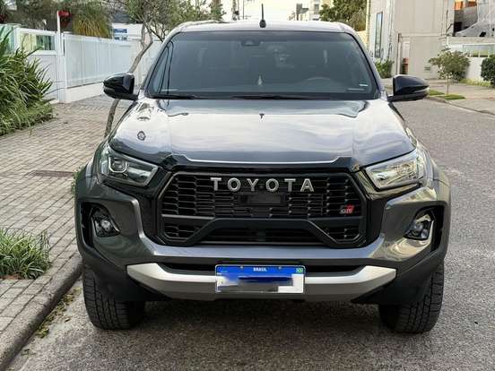 TOYOTA-HILUX-2024